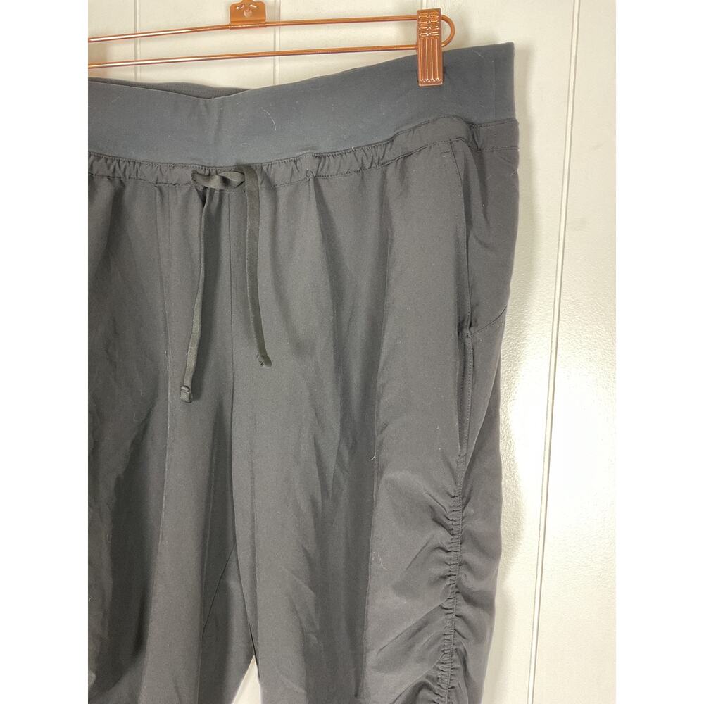 Athleta Women's Attitude Pant in Black Ruched Seams Unlined Jogger Style 10P - Picture 12 of 16